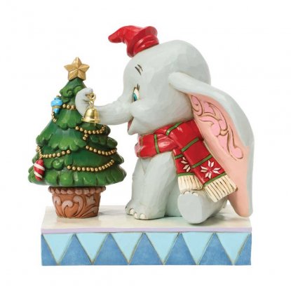 Disney-figuren Dumbo pynter juletreet