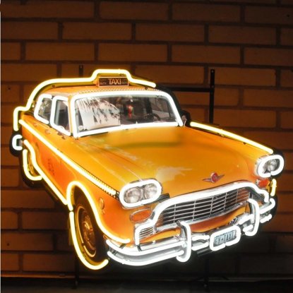 Neonskilt «Taxi Checker Cab» med bakgrunn