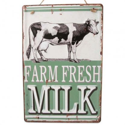 Plateskilt med henger «Farm Fresch milk»... 26 x 40 cm