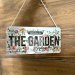 Plateskilt med henger «The Garden»