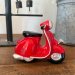 Sparebøsse, rød scooter