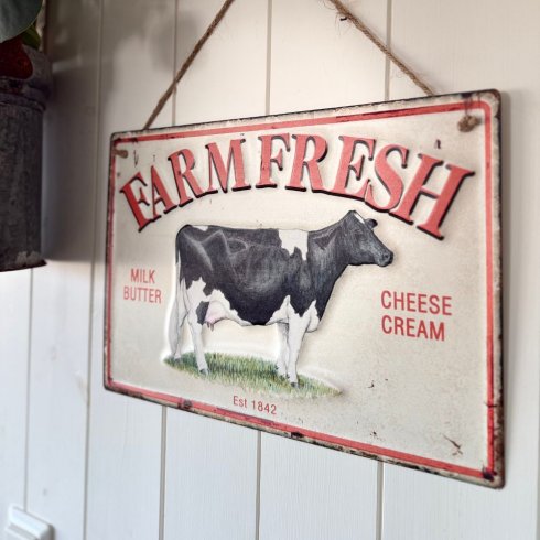 Plateskilt «Farmfresh» med oppheng, 28 x 48 cm