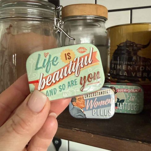 Pillerask «Life is beautiful» – med myntepastiller