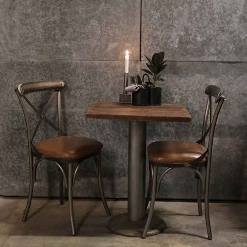 Spisestol «Bistro» med skinn fra Trademark Living