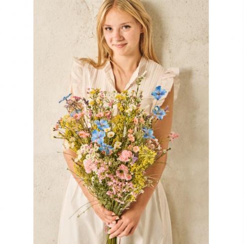 Blomsterkvist med hvite og gule blomster