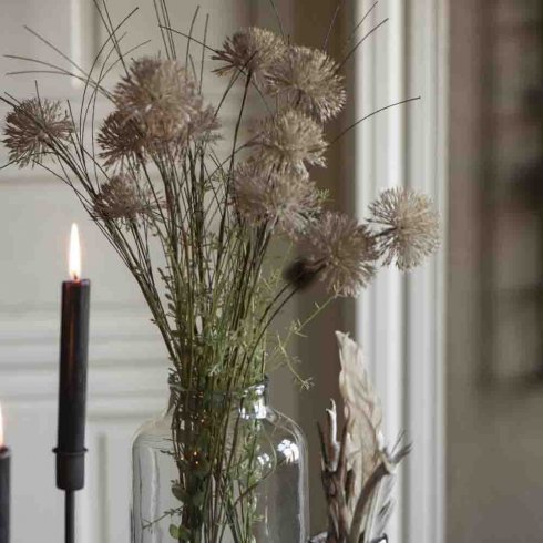 Blomkvist Nyanser Grå