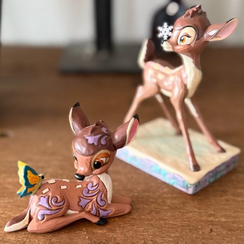 Disney-figur: Bambi med snøfnugg