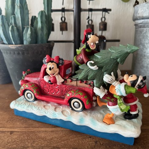 Disney-figurene «Fab Five» handler juletre