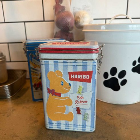 Blikkbeholder med trykkåpning fra Haribo
