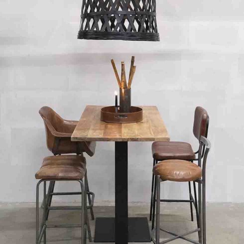 Barstol Astoria med quiltet skinn fra Trademark Living