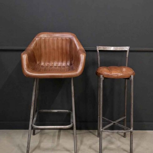 Portland barstol med rundt skinnsete fra Trademark Living