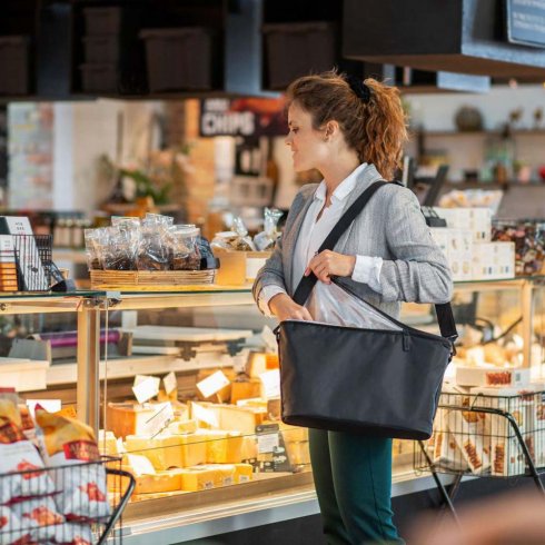 Hinza kjølebag, stor modell, svart, med skulderrem