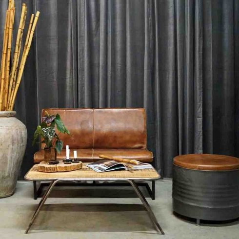 Loungesofa Helen i skinn og jern fra Trademark Living