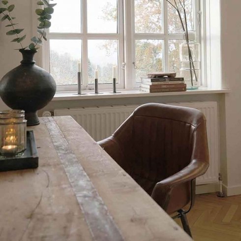 Spisestol Icon i skinn fra Trademark Living