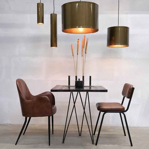 Spisestol «Diner» med vattert bøffelskinn fra Trademark Living