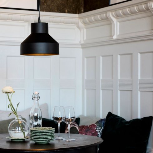 Solo taklampe, matt svart, 26 cm – Pr Home