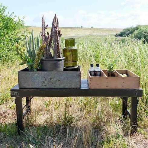Svart trebenk i gjenvunnet materiale, sammenleggbar, 119 cm