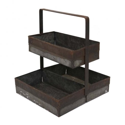 To-etasjes plate i metall