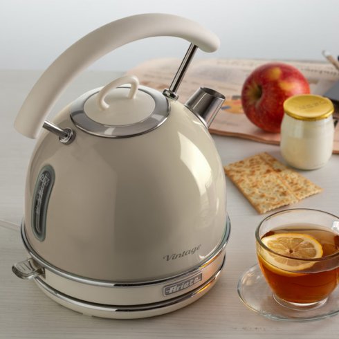 Ariete vintage vannkoker i retrodesign, beige