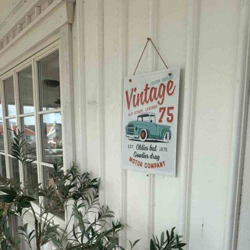 Vintage 75-plateskilt med oppheng, 28 x 40 cm