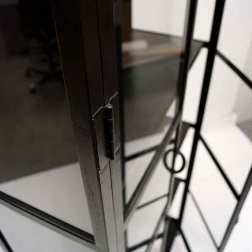 Spencer-vitrine i jern - Trademark Living